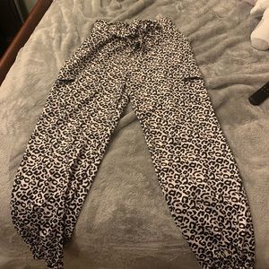 White cheetah print joggers